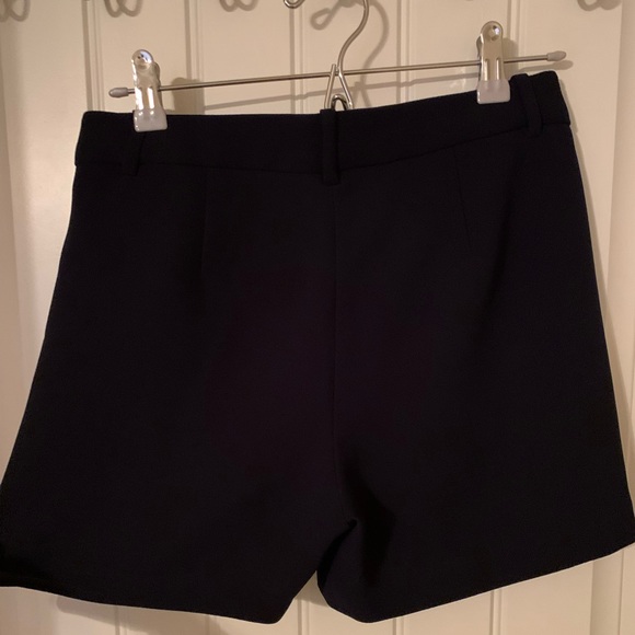 J Crew black pleated trouser short - Picture 3 of 3